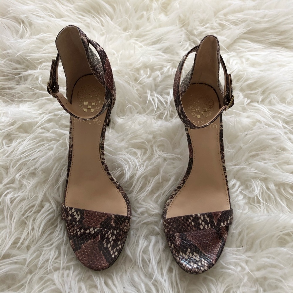❌ SOLD ❌ Vince Camuto Heels